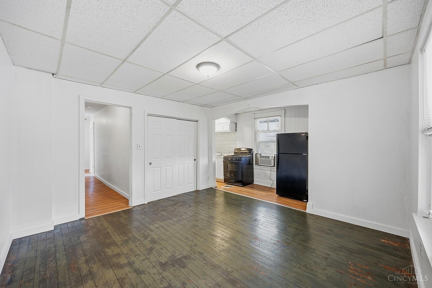 2222 Lawn Ave #6 – photo 3