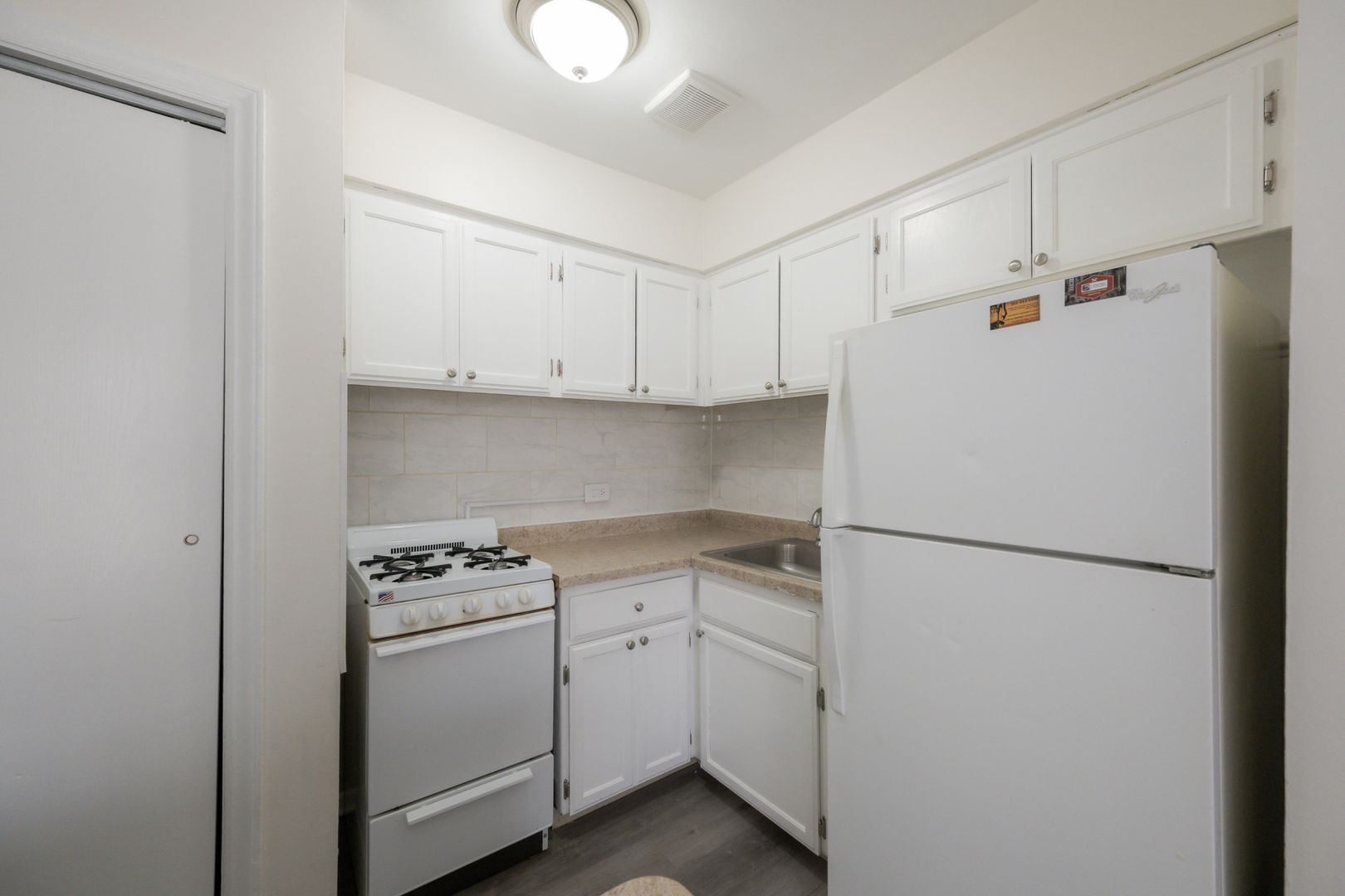 15311 Knox Ave – photo 2
