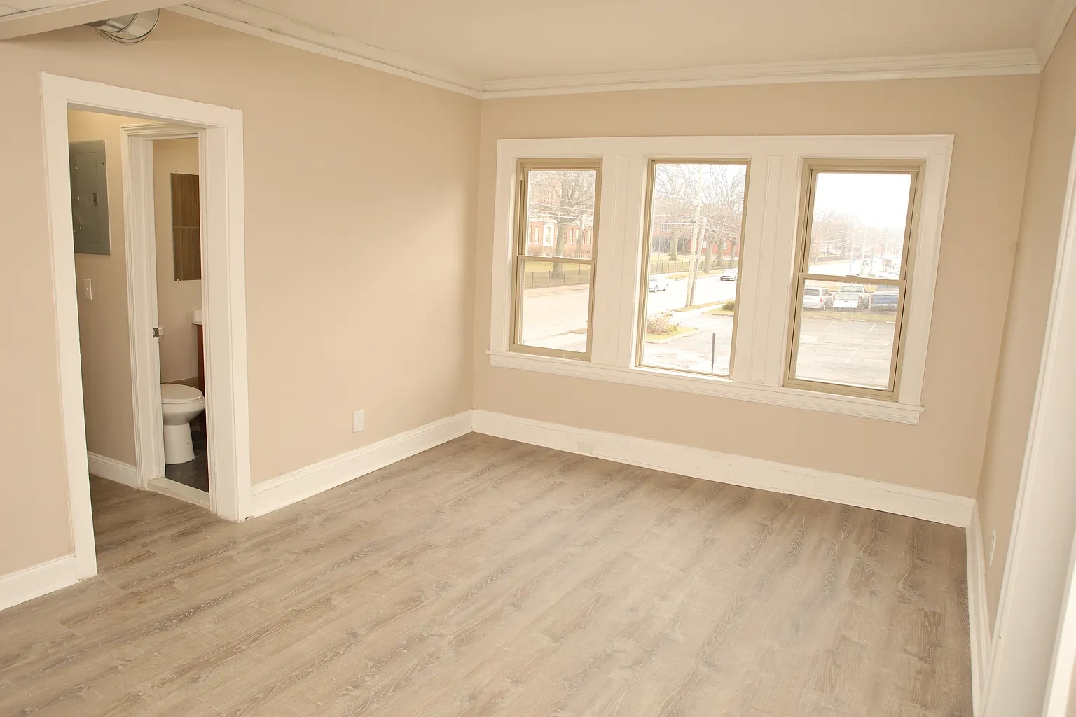 Noble Tudor Apartments – photo 4
