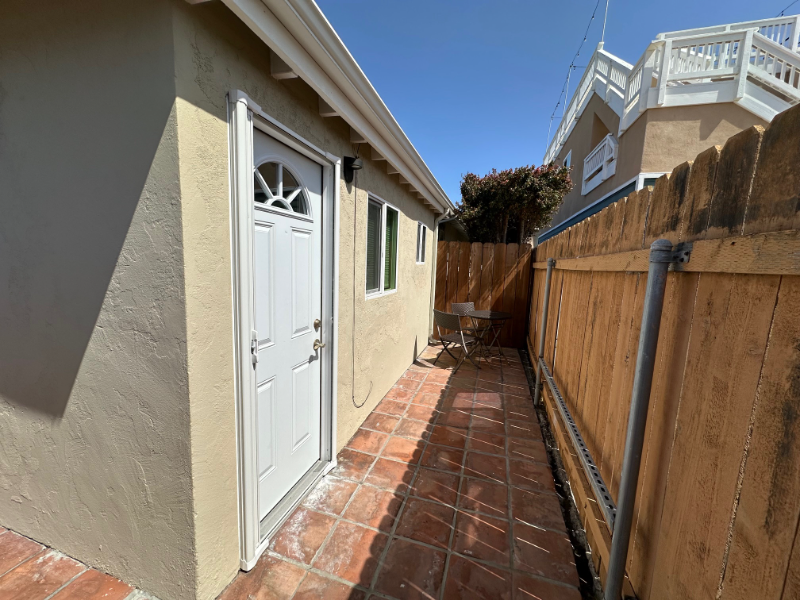 941 2nd St unit B – photo 1