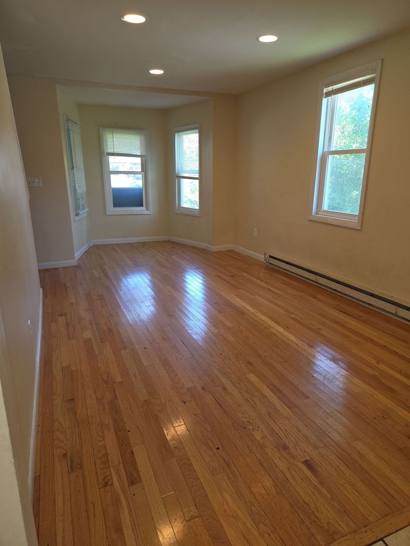 1314 W College Ave unit 1314 W College Ave- Unit 1 – photo 4