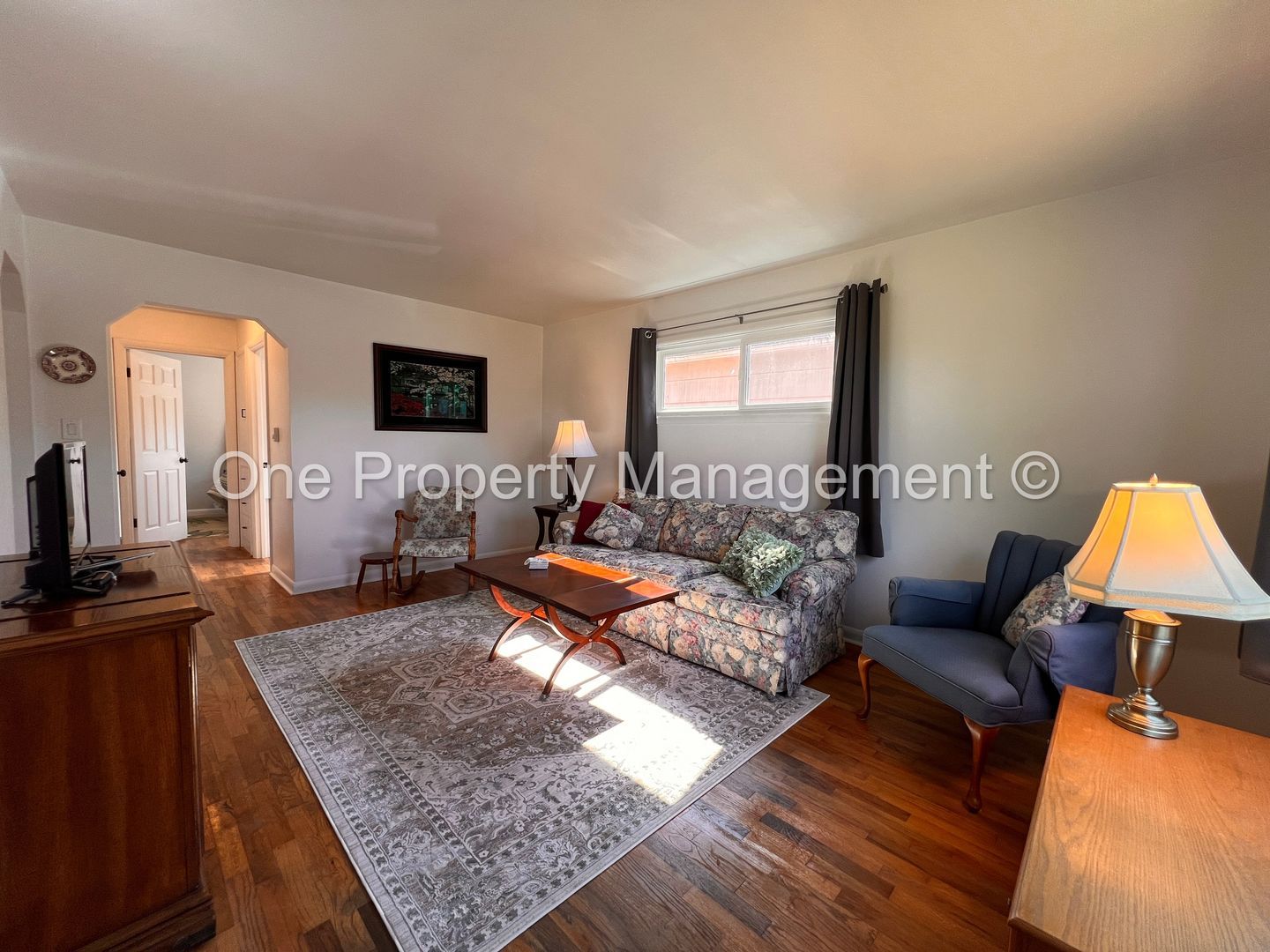 306 Douglas St – photo 2