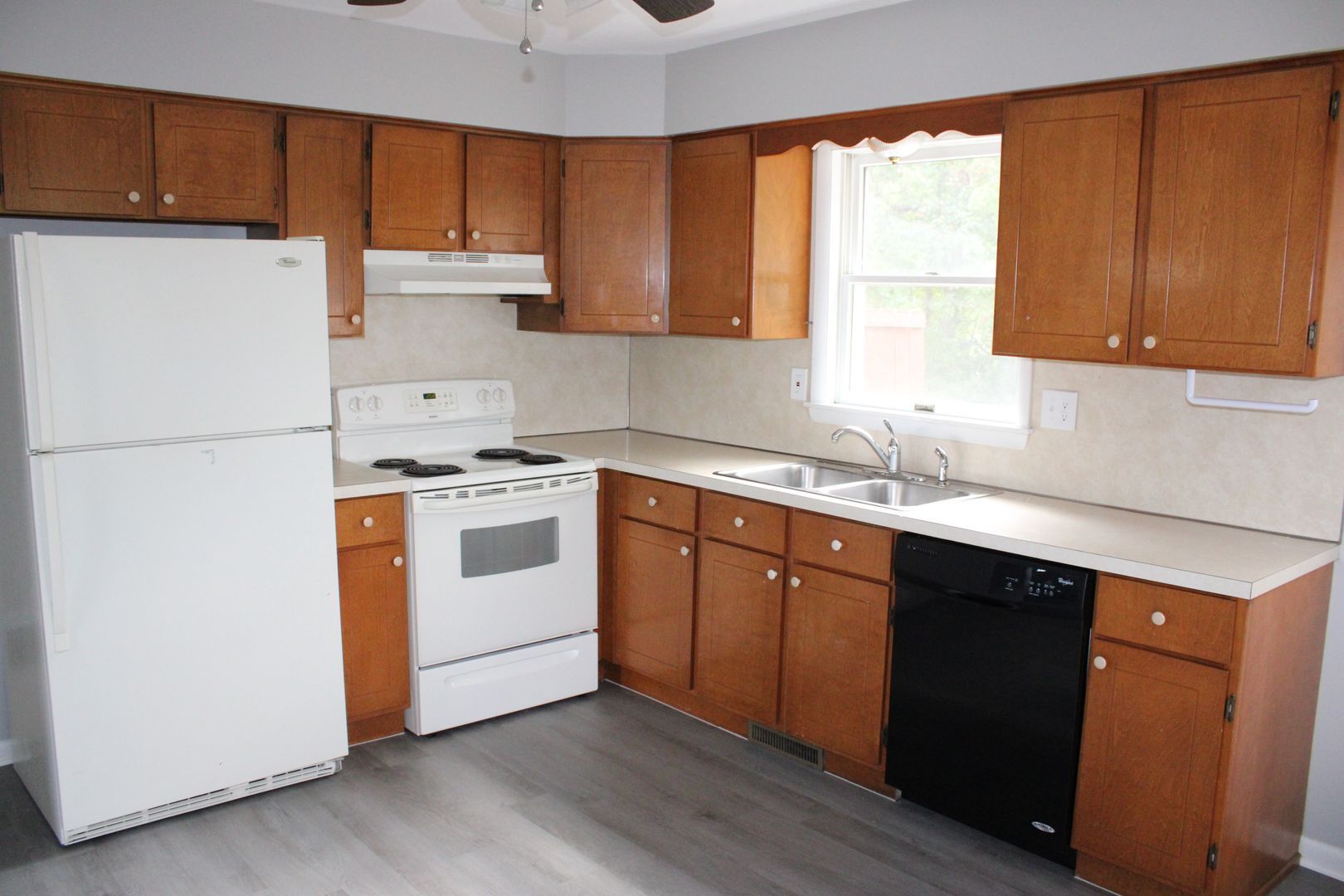 267 Ark Dr – photo 4