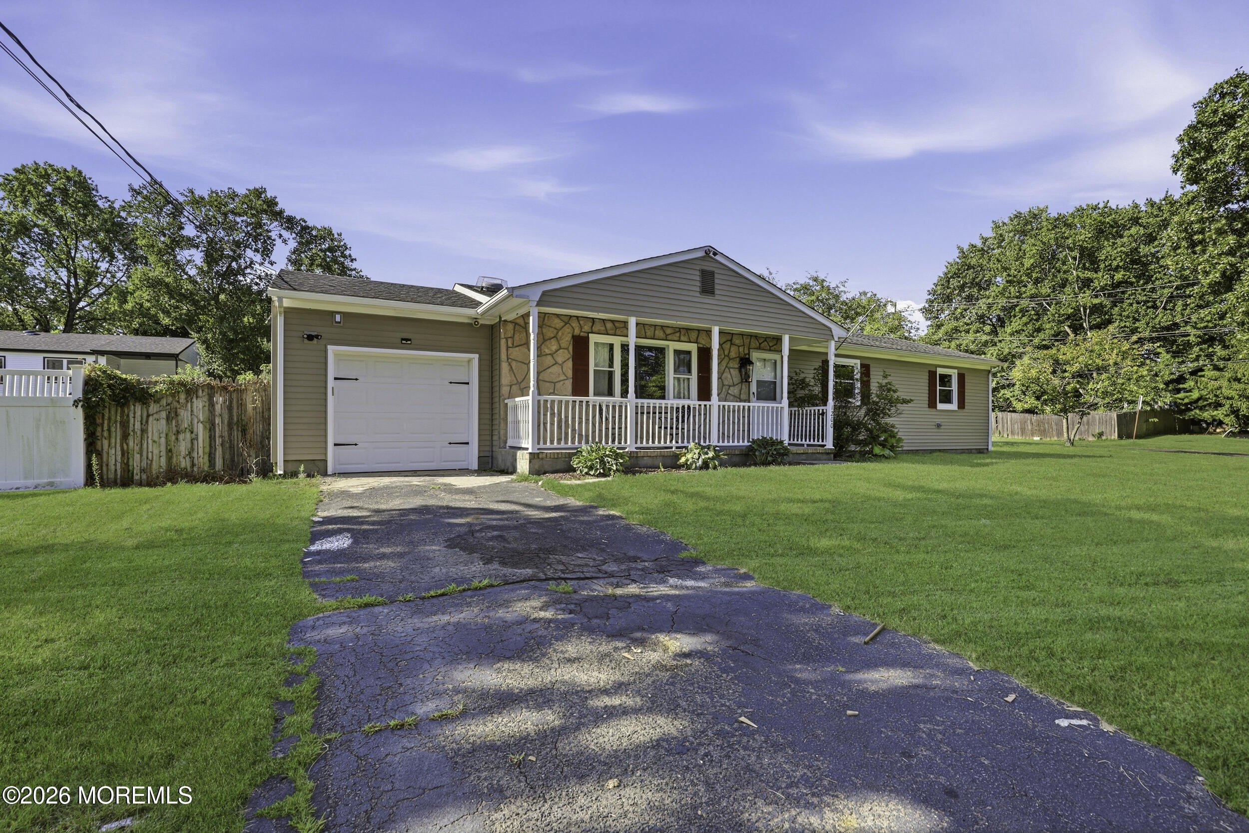 1200 Lawrence Ave – photo 1