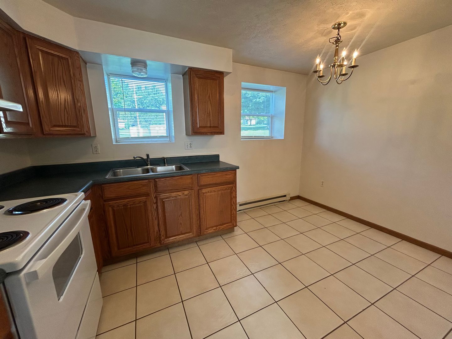 326 S East St unit Unit 3 – photo 5