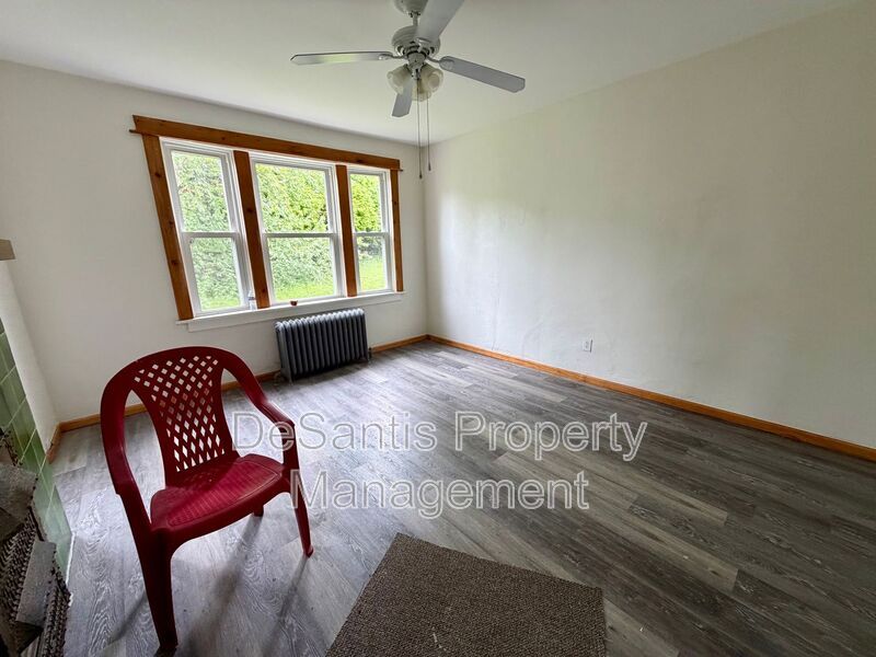 42 Warren St – photo 5