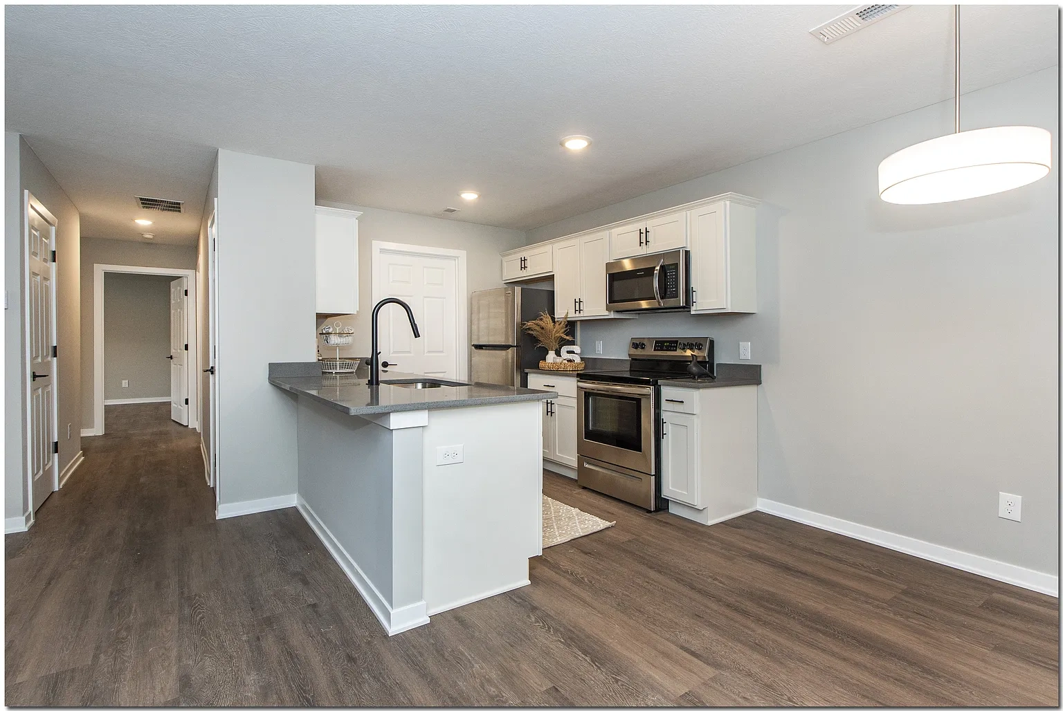 Spencer Court – photo 1