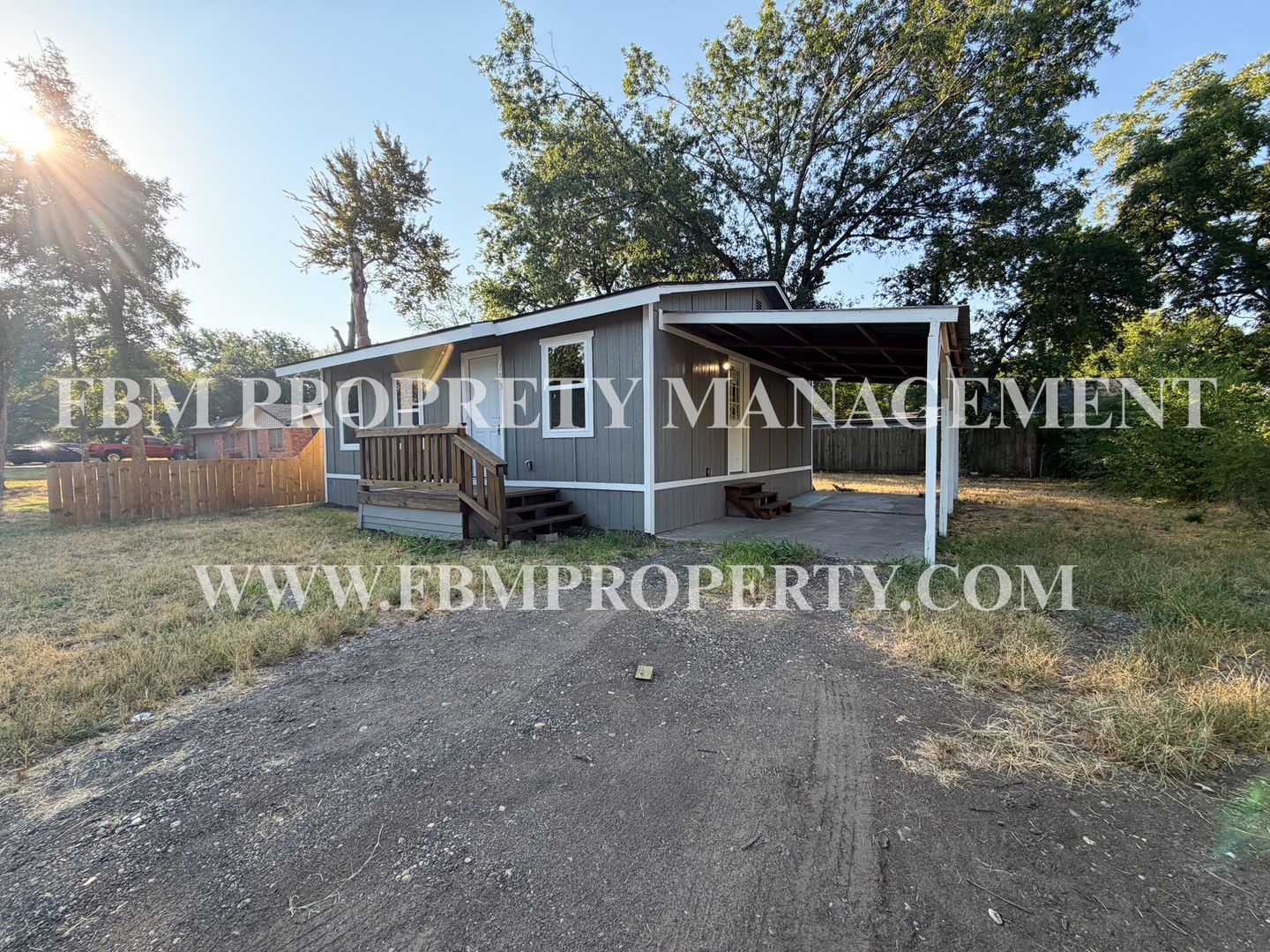 103 E Allyn Ave – photo 2