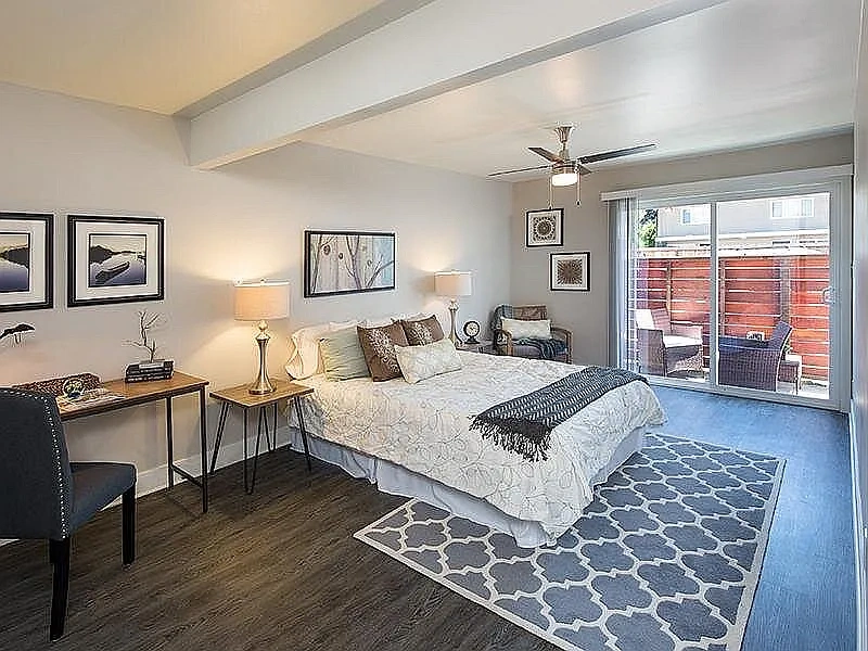 Solstice Apartments – photo 1