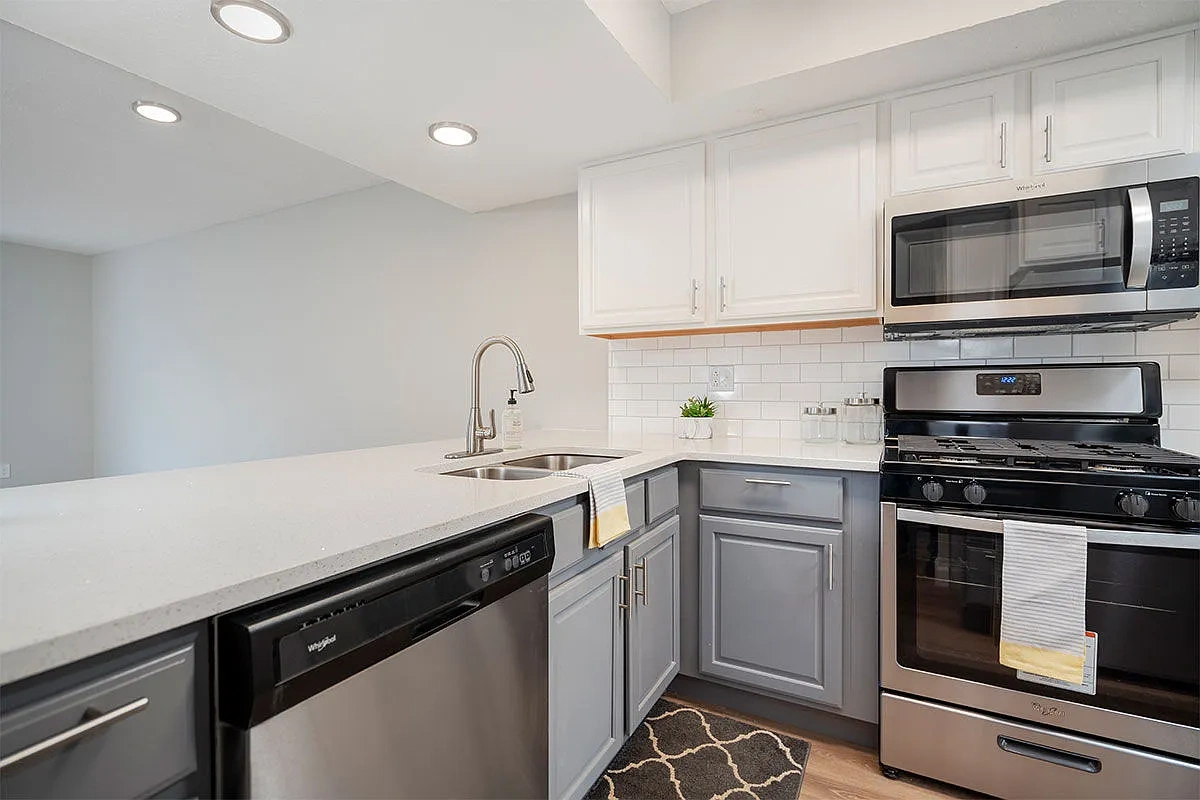 Mason Row Townhomes – photo 4