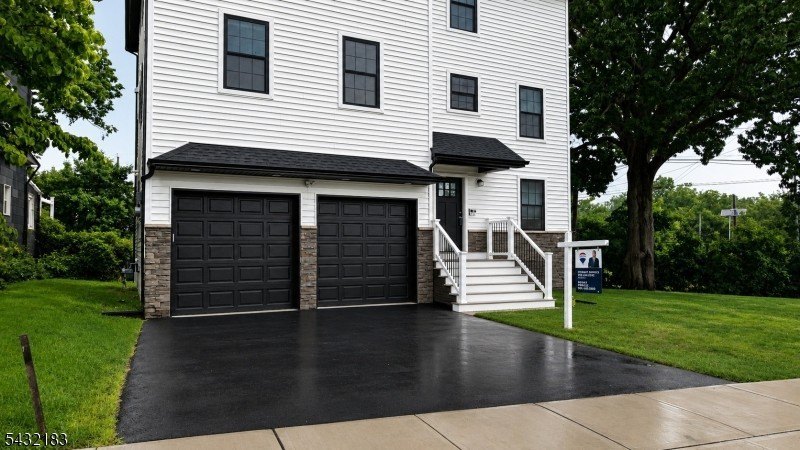 7 Maple St #1 – photo 1