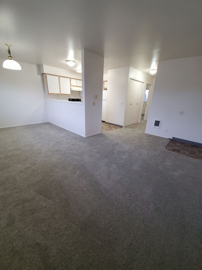 29840 Willow Creek Rd unit 11 – photo 4