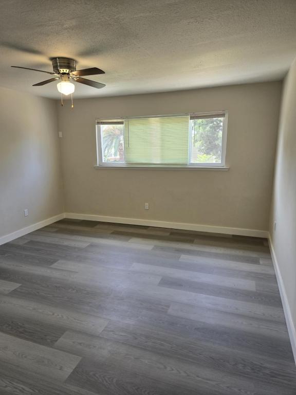 1036 N Sutter St – photo 2