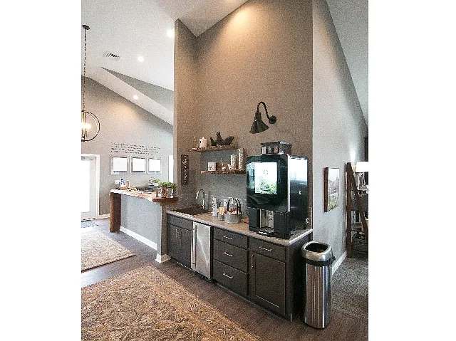 The Residences at Woodside – photo 3
