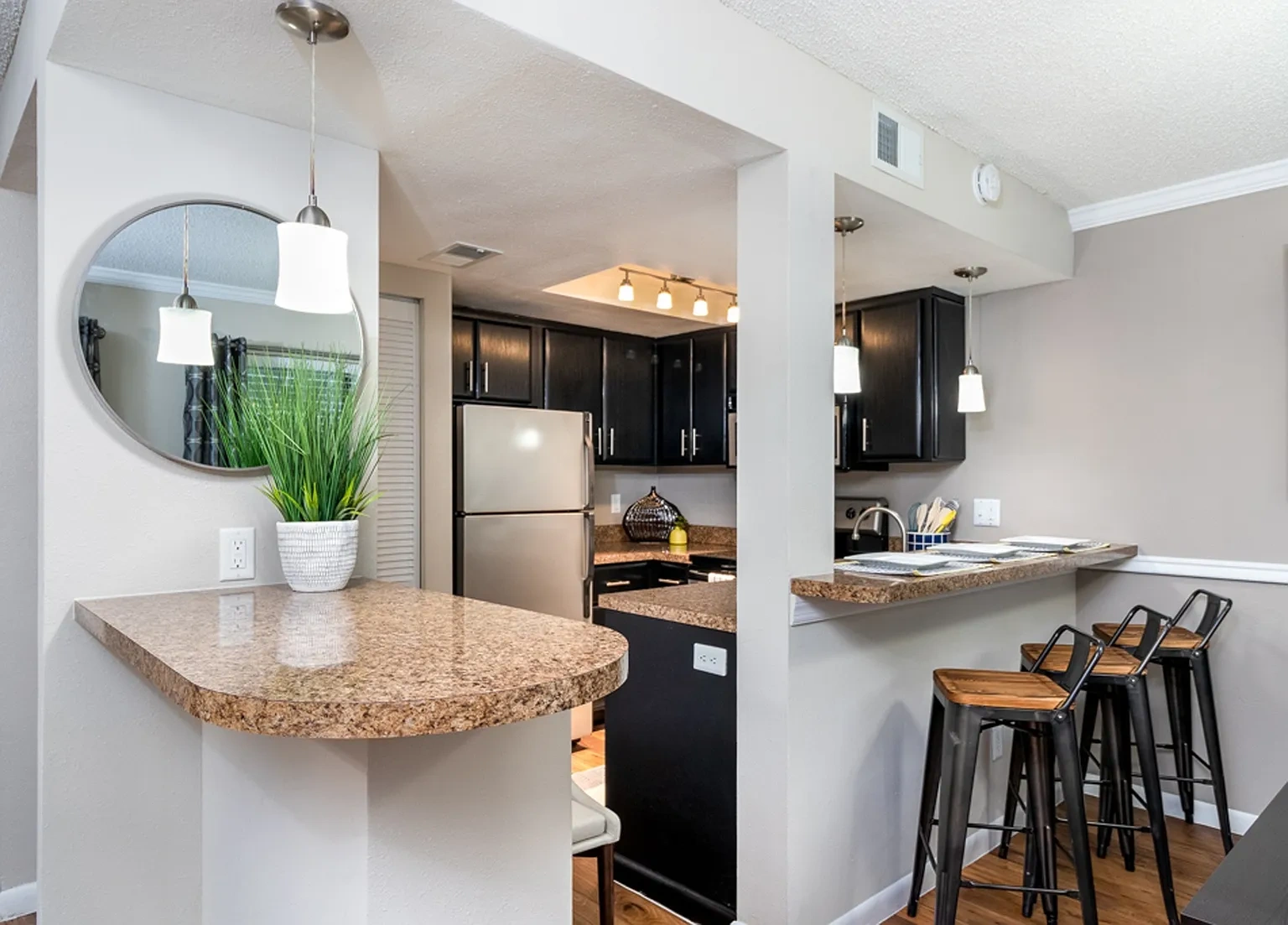 Lakes of Northdale Apartments – photo 4