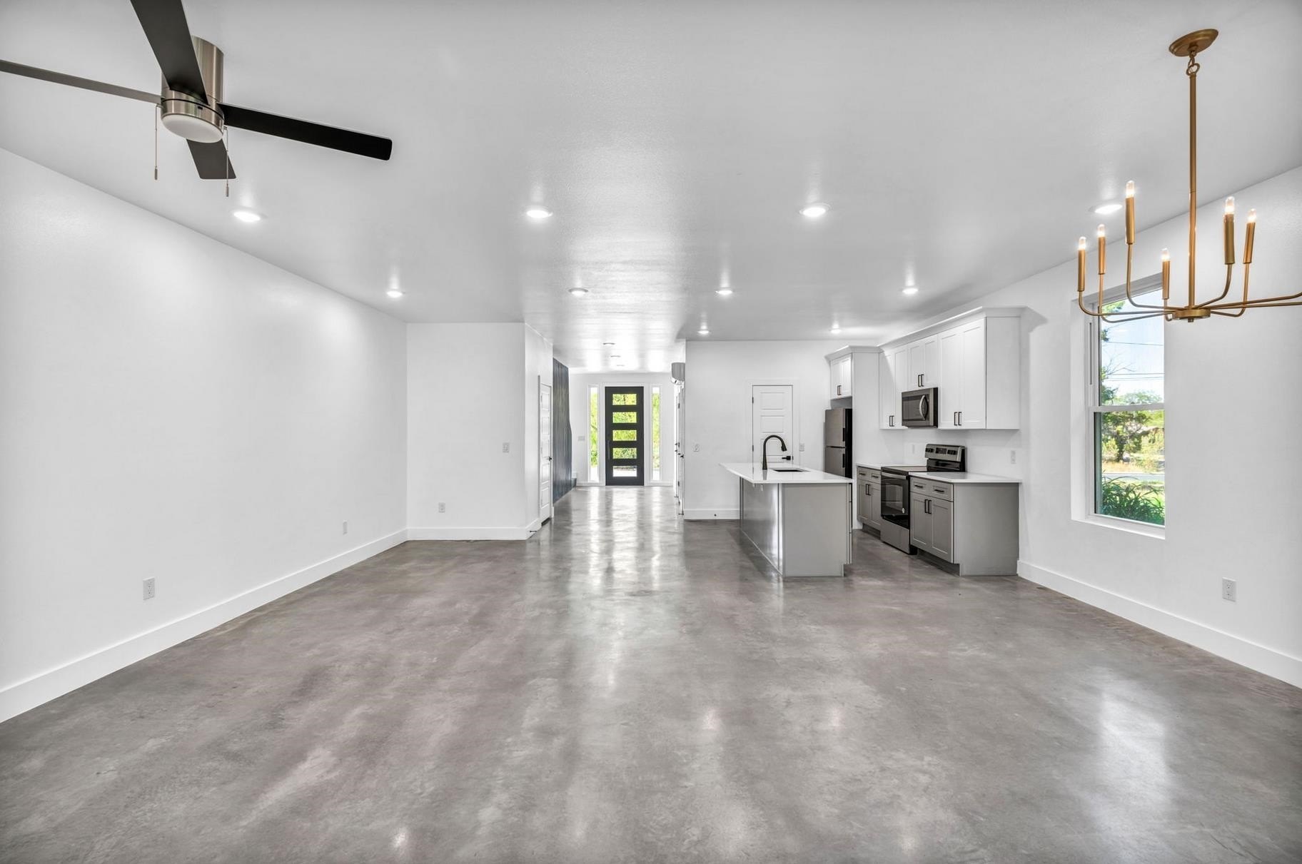1006 E Marble St – photo 3