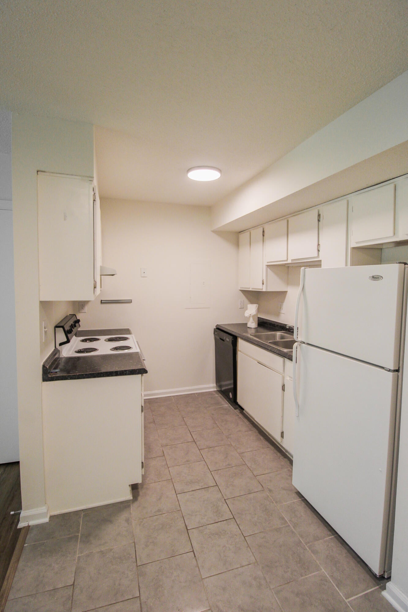 2494 Etiwan Ave unit 3c – photo 3