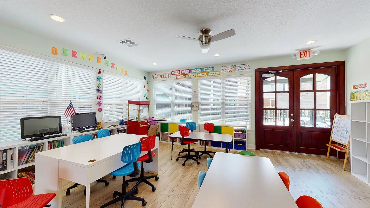 Los Prados Apartment Homes – photo 4