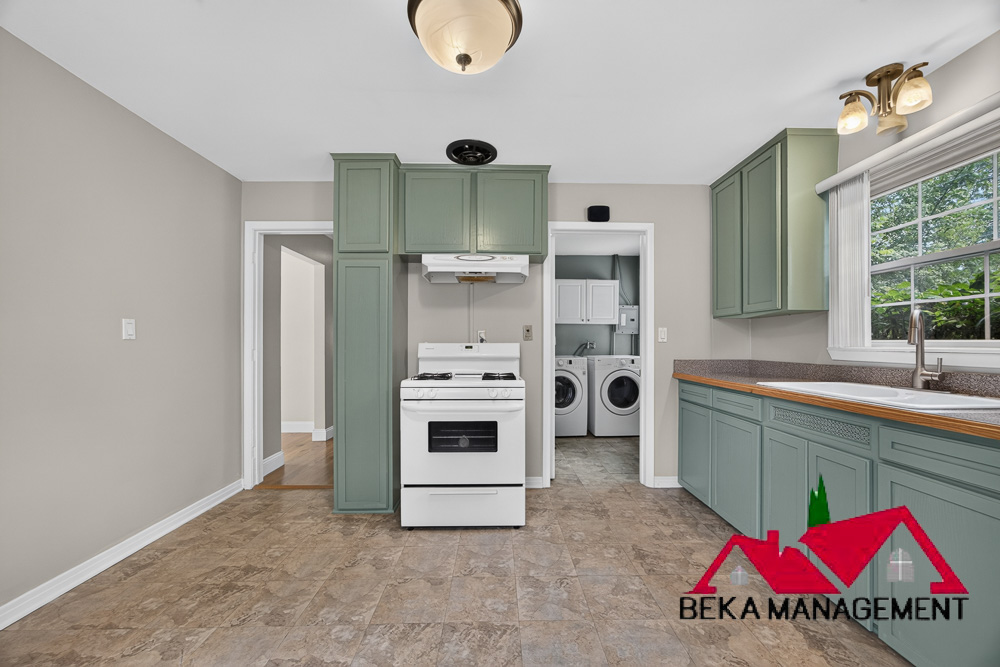 4427 W 14 Mile Rd – photo 5