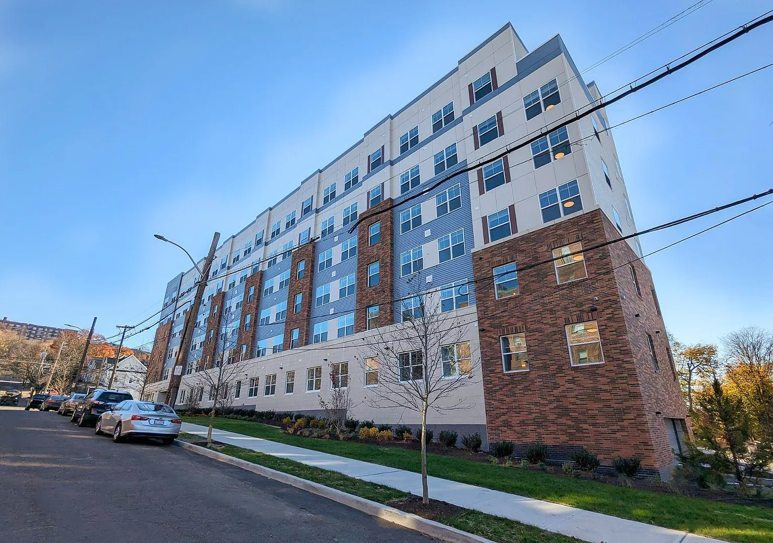 Point and Ravine Apartments – photo 2