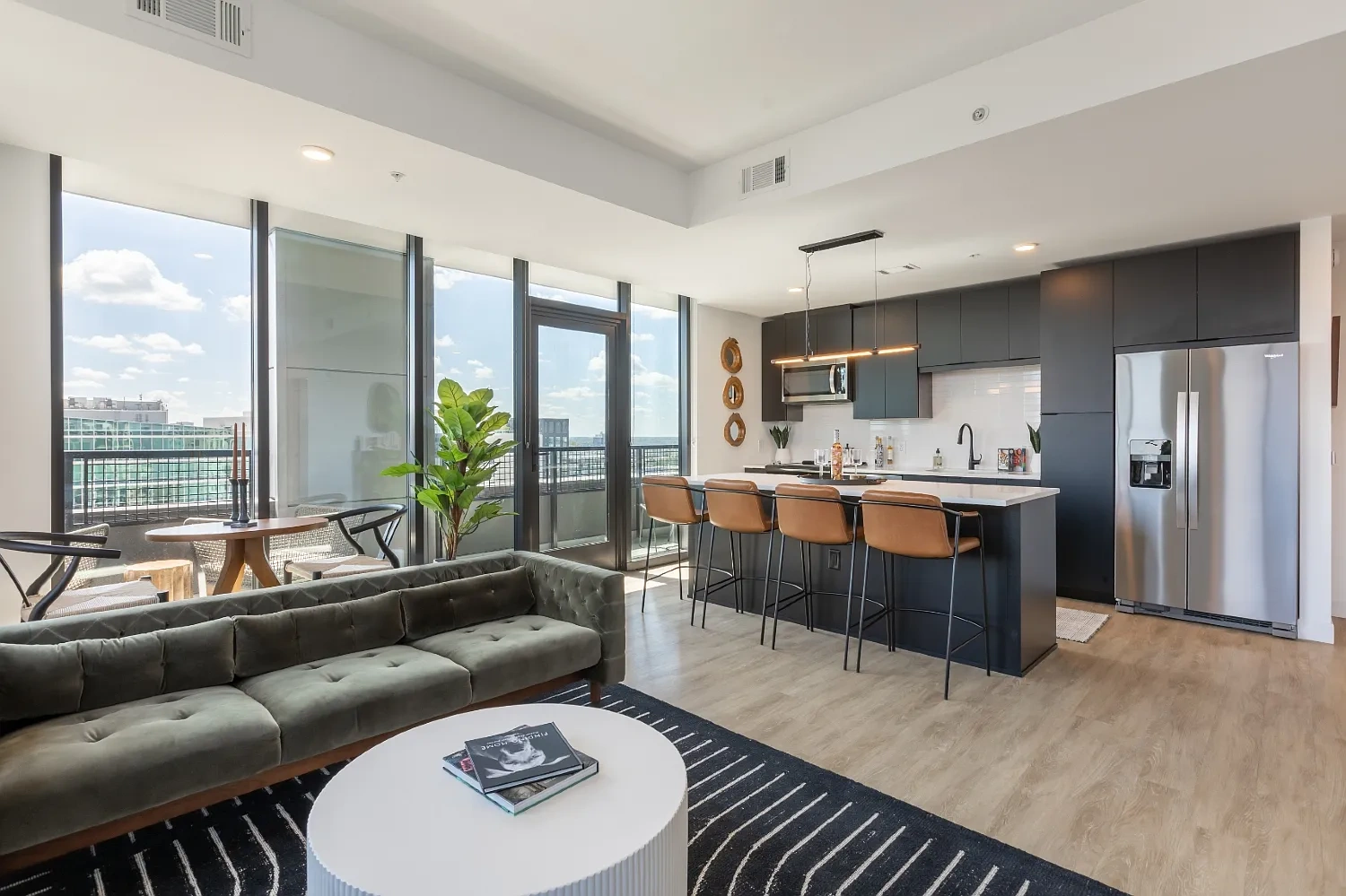 Momentum Midtown – photo 5