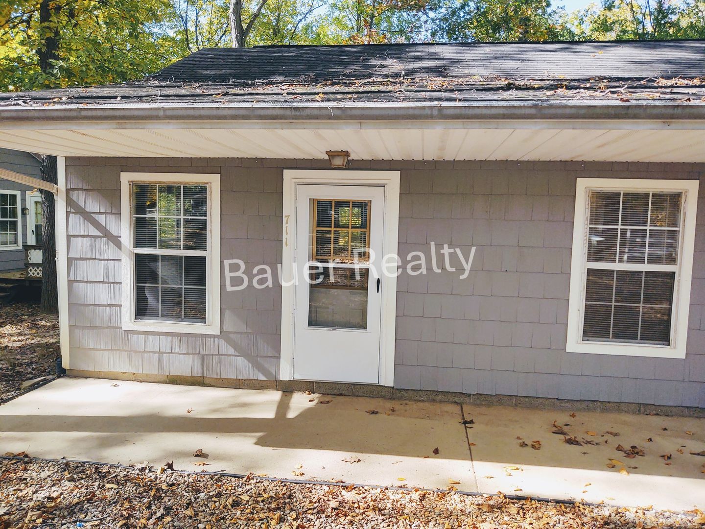 711 Hickory Ct unit 711 – photo 2