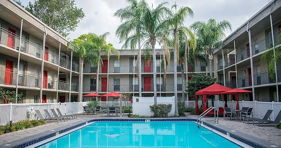 Promenade At Belleair Apartments – photo 2