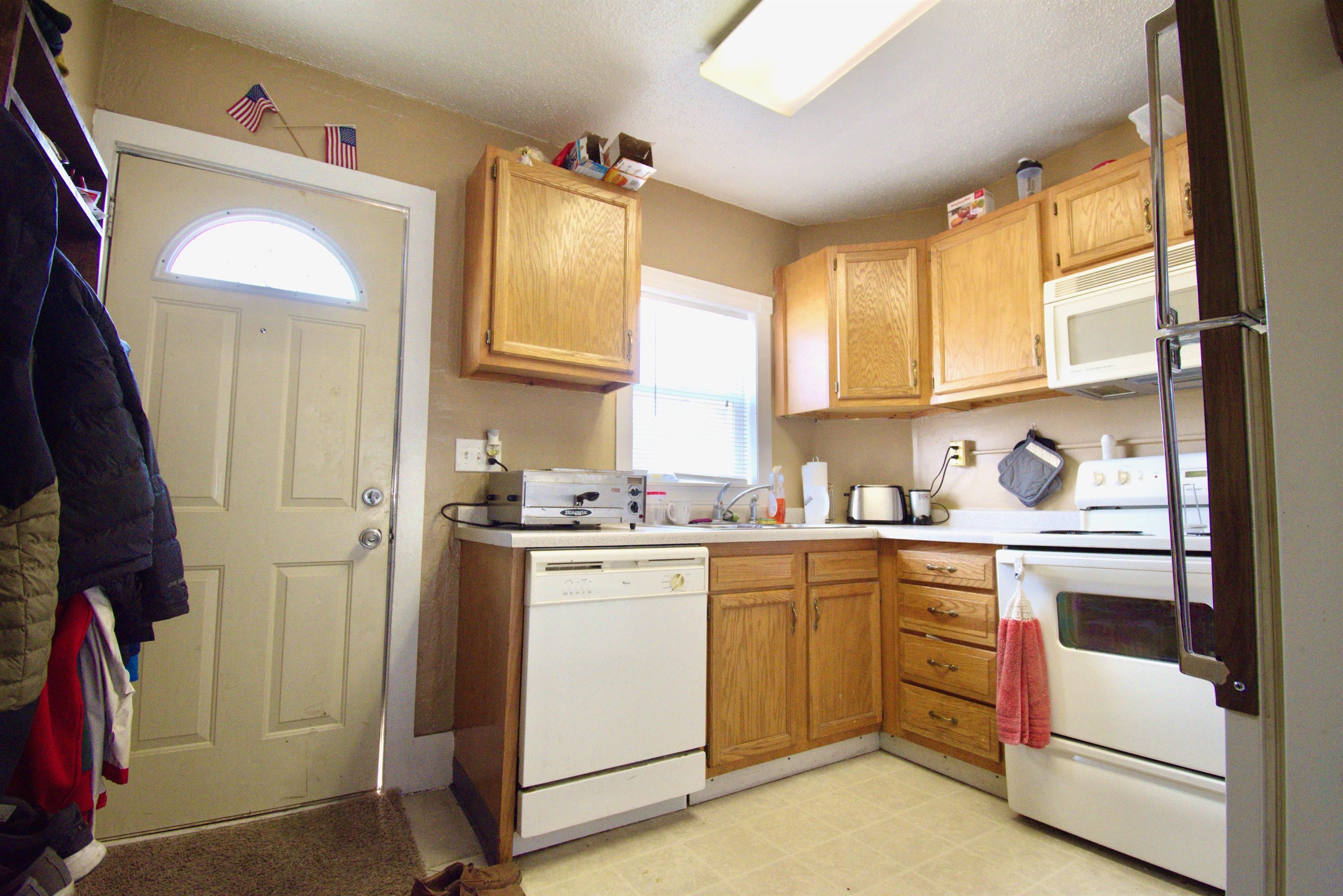 721 8th Ave N unit 1 – photo 5