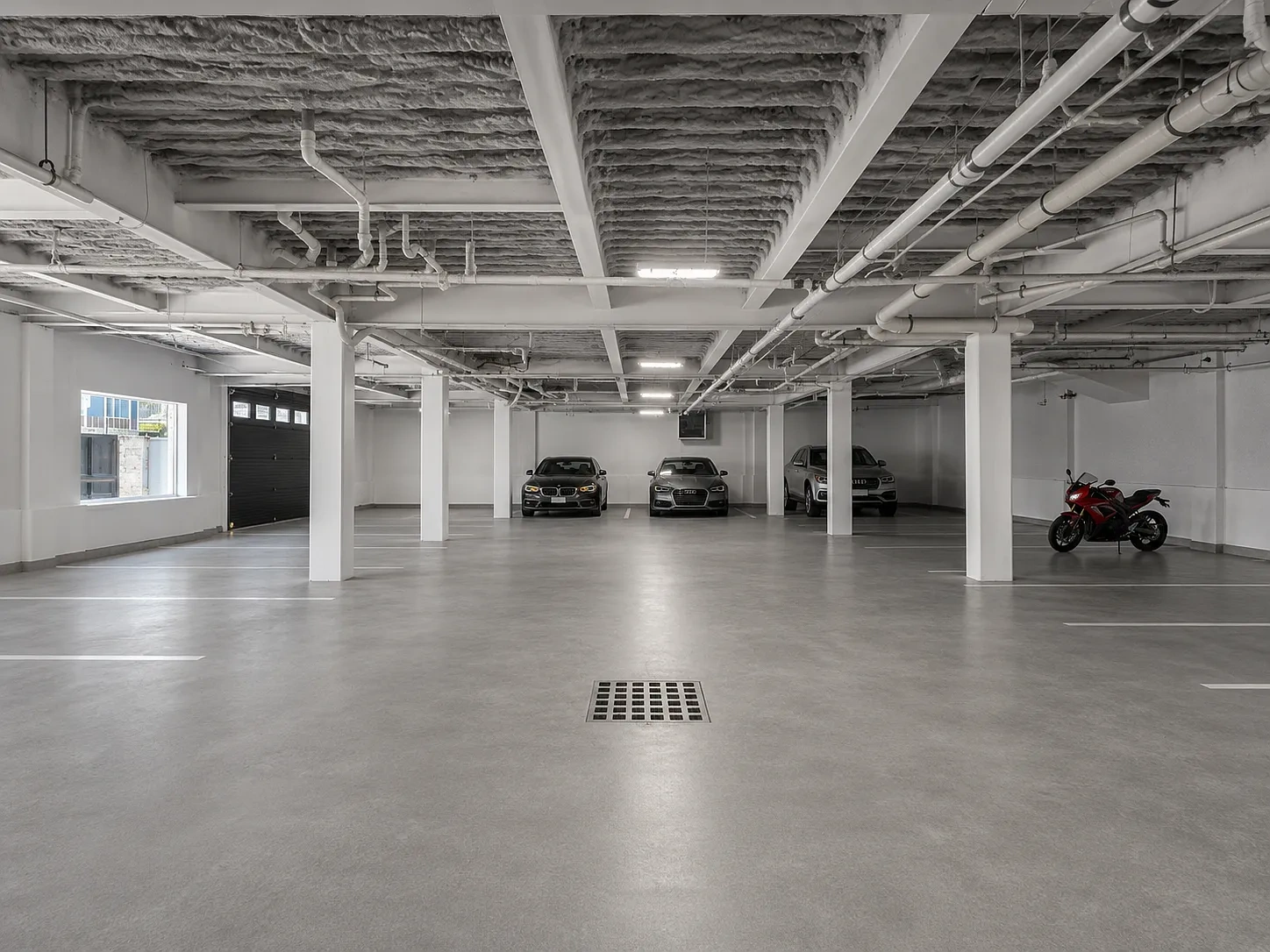 1305 Hyde Park Apartments – photo 5