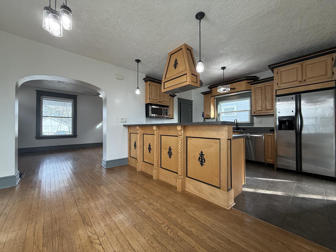 547 Rhea Ave – photo 1