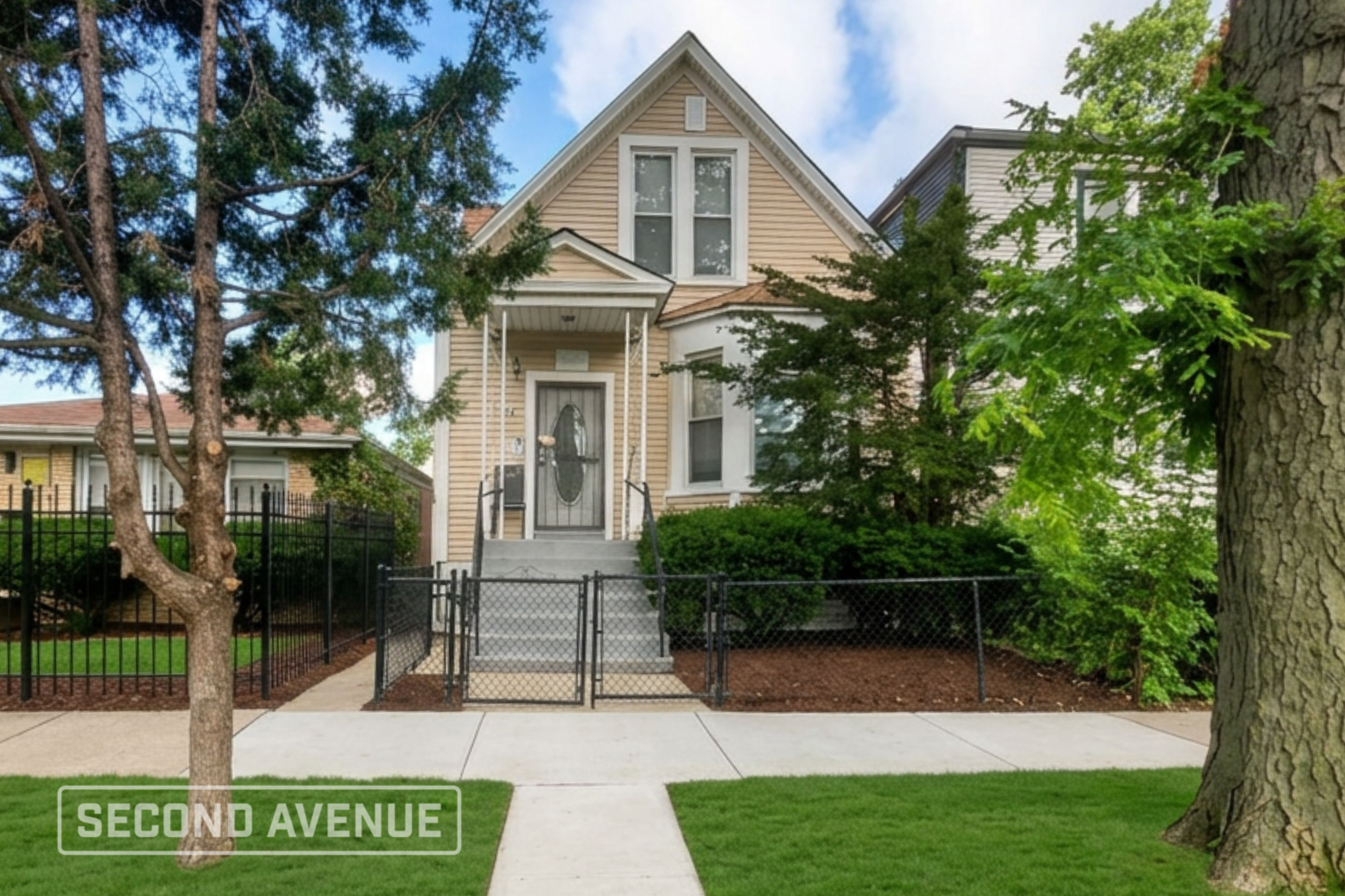 9424 S Champlain Ave – photo 1