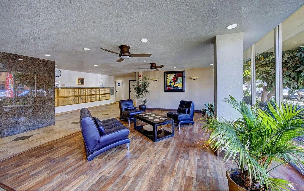 Linden Lofts Apartments of Long Beach – photo 4