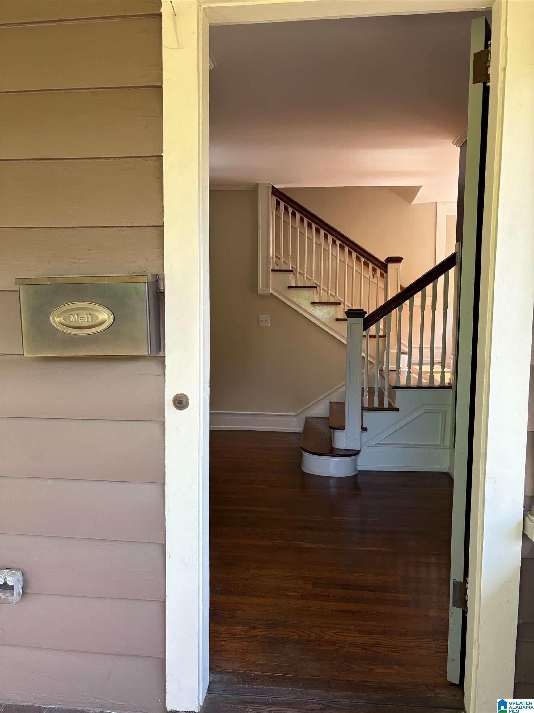 2717 Caldwell Ave S – photo 5
