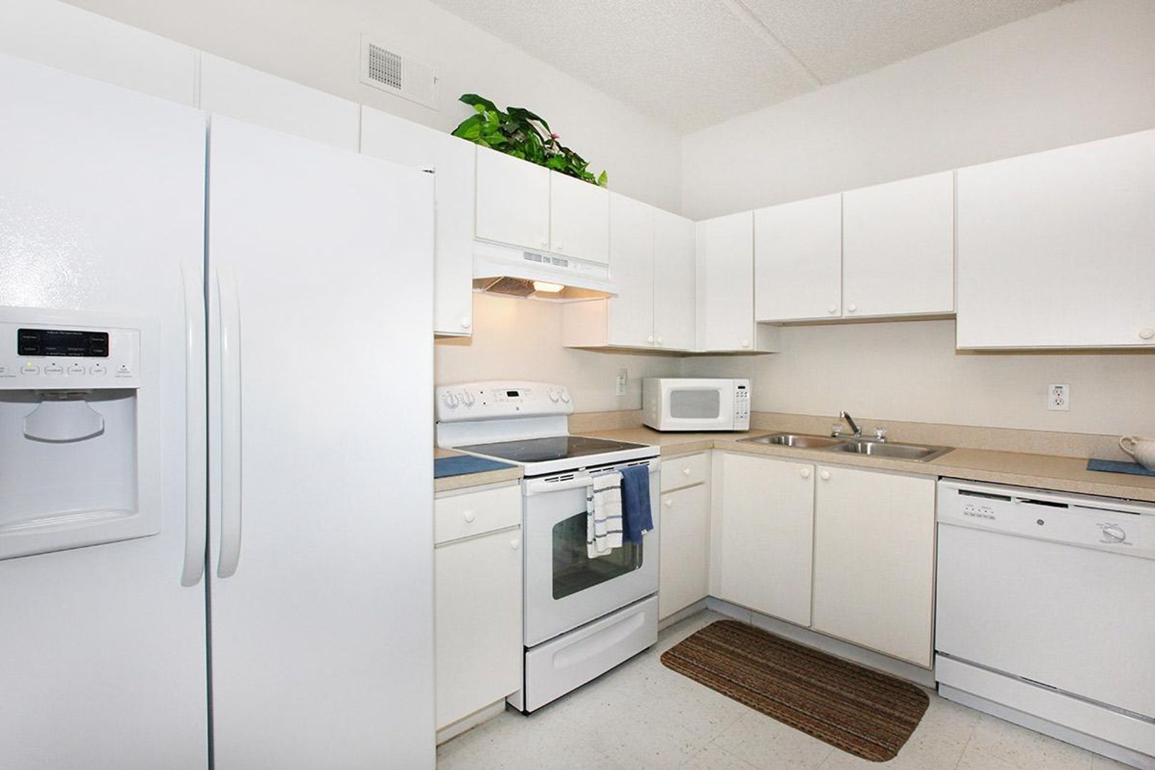 8351 James Joseph Way unit 01 - 433202 – photo 3