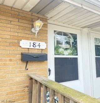 184 Kenwood Ave – photo 4