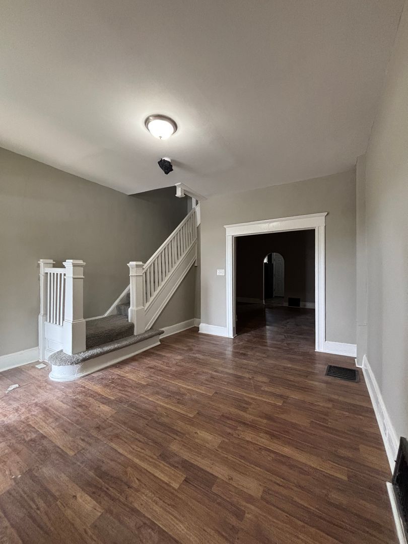 3023 W Belvedere Ave – photo 4