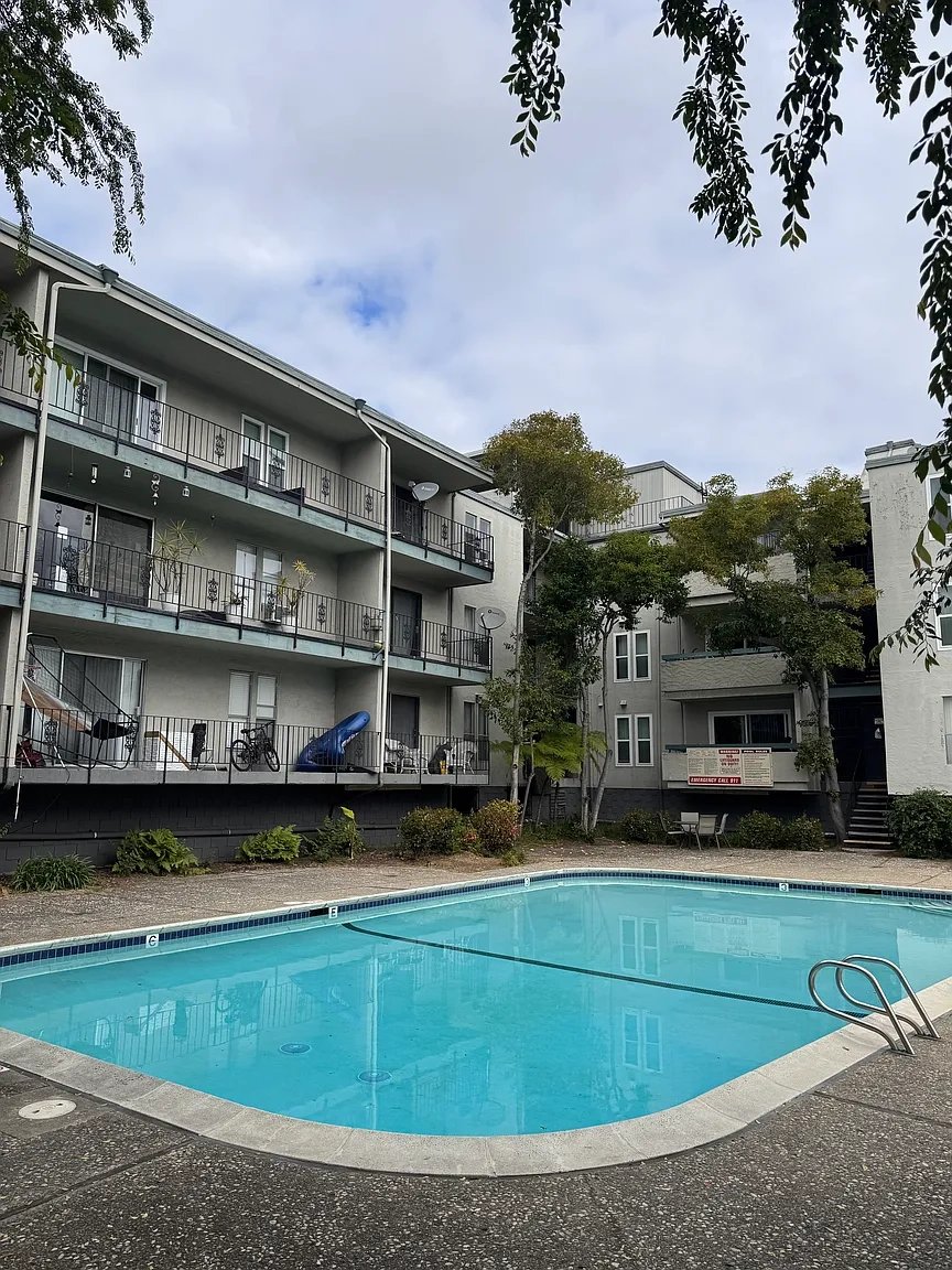 520 Van Buren Avenue – photo 3