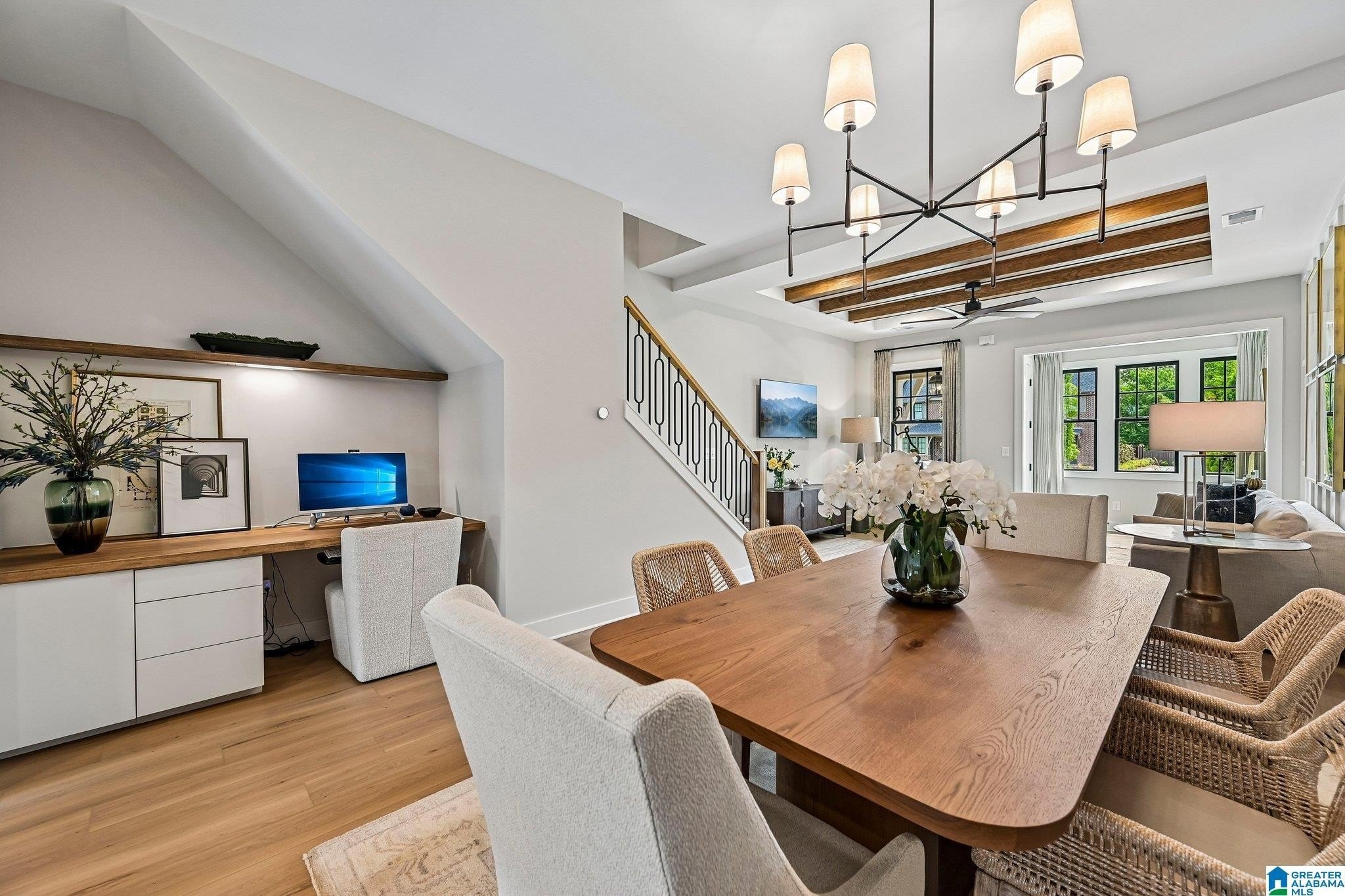 1199 Windsor Sq – photo 2