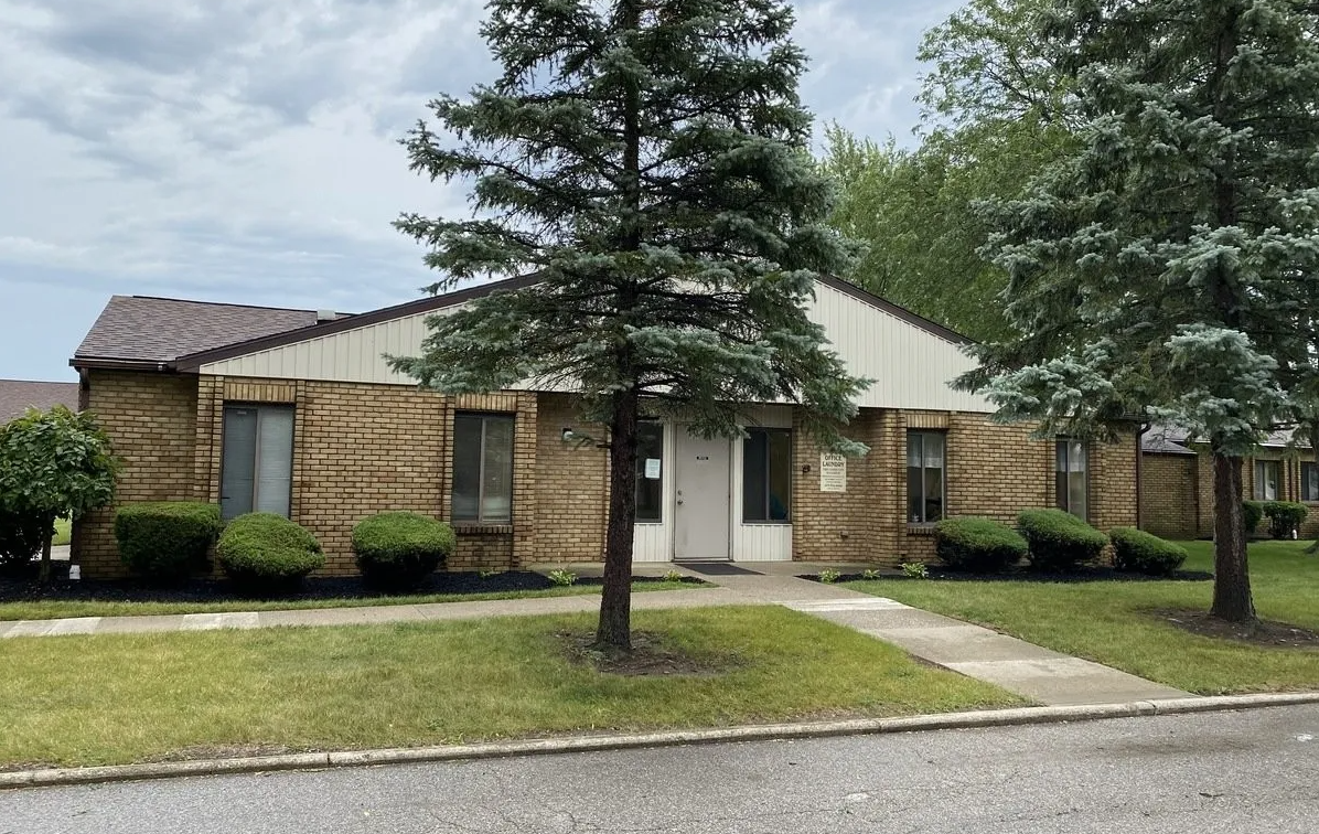 69 E Smiley Ave – photo 5