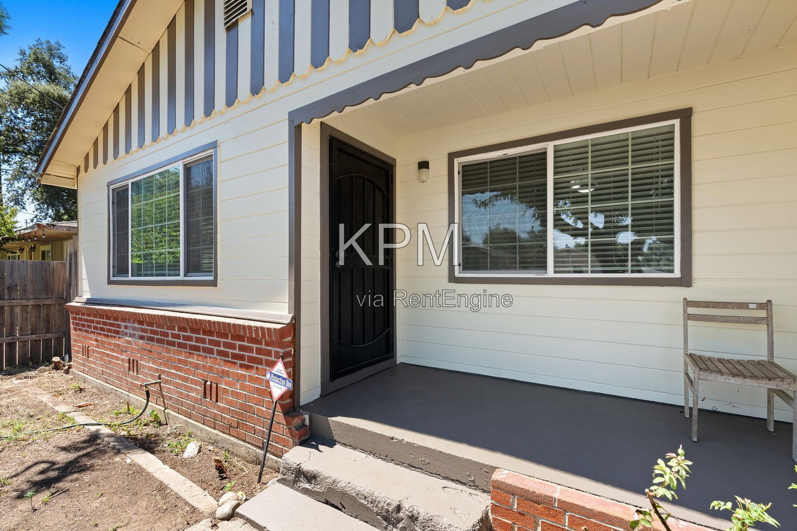 527 N Lillian Ave – photo 3