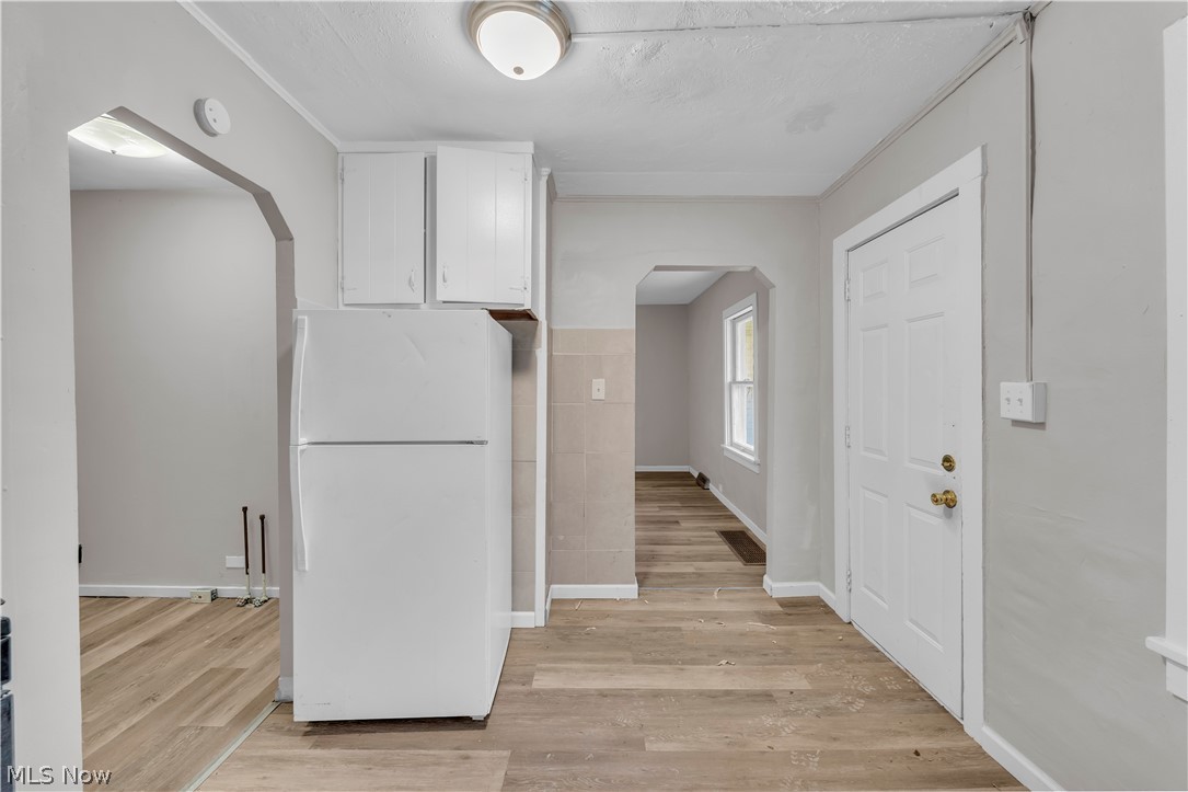 7945 Lorain Ave unit 7947/Back House – photo 5