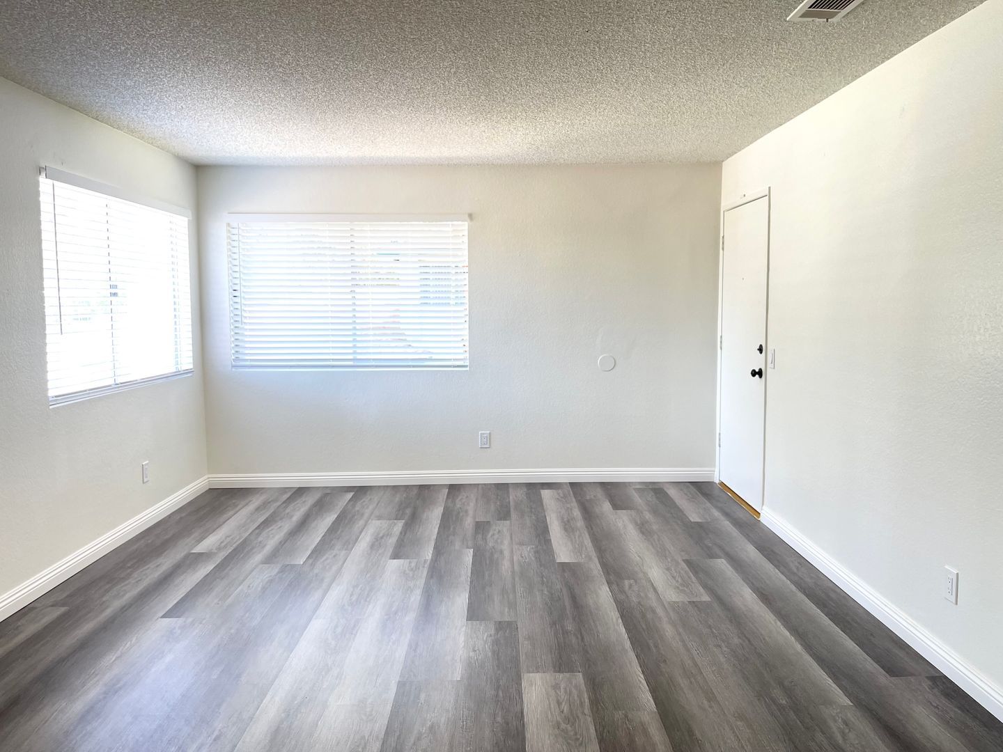 600 E Lugonia Ave unit C – photo 3