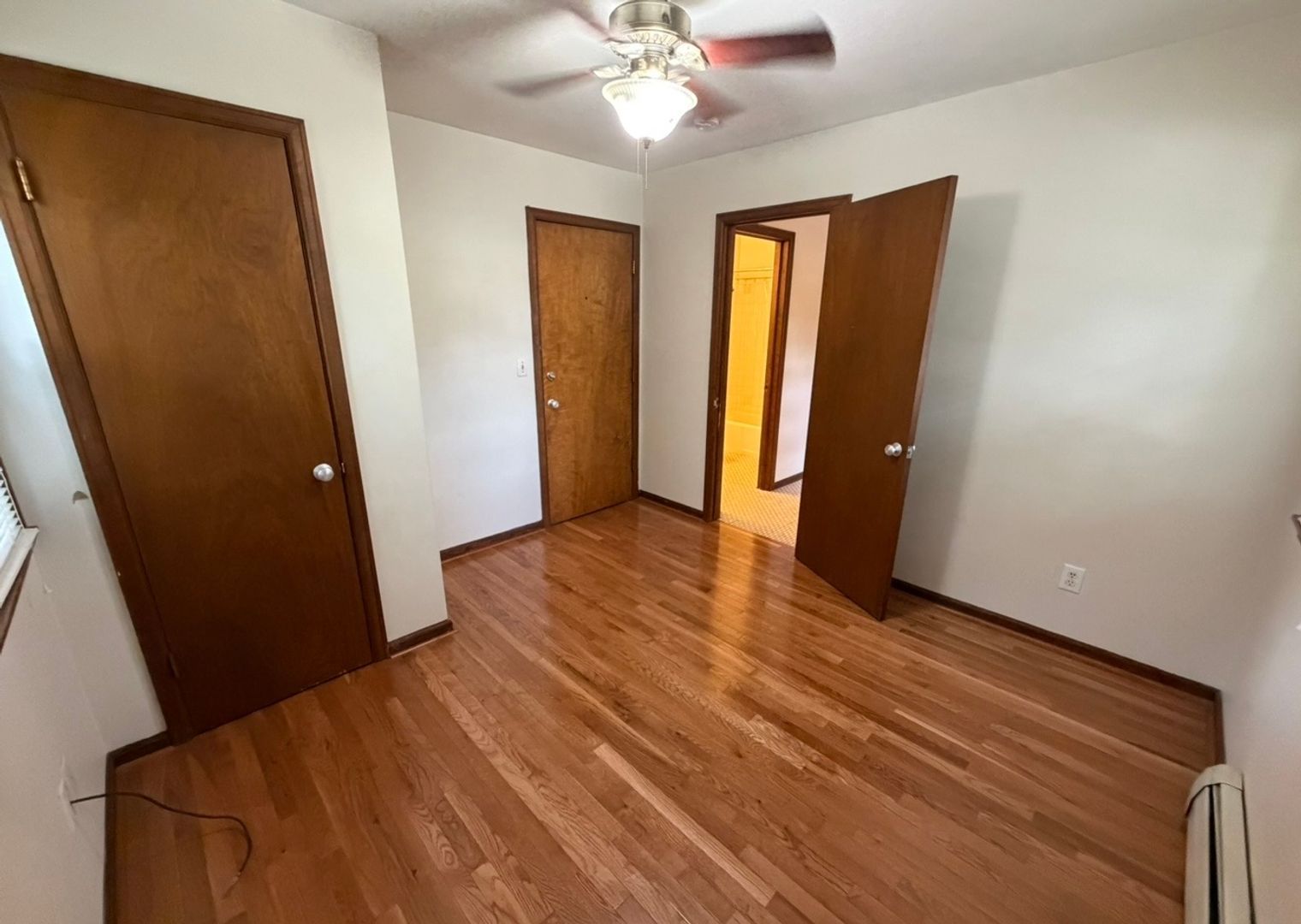 801 N Mclean St unit Unit 4 – photo 4