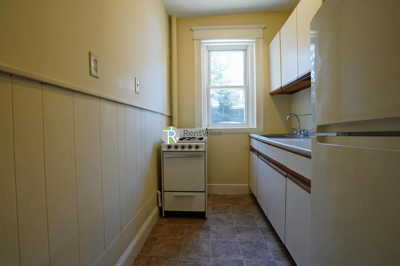 217- 221 Kelton St – photo 5