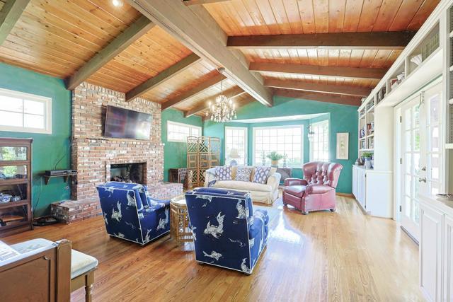 610 Country Club Ln – photo 1