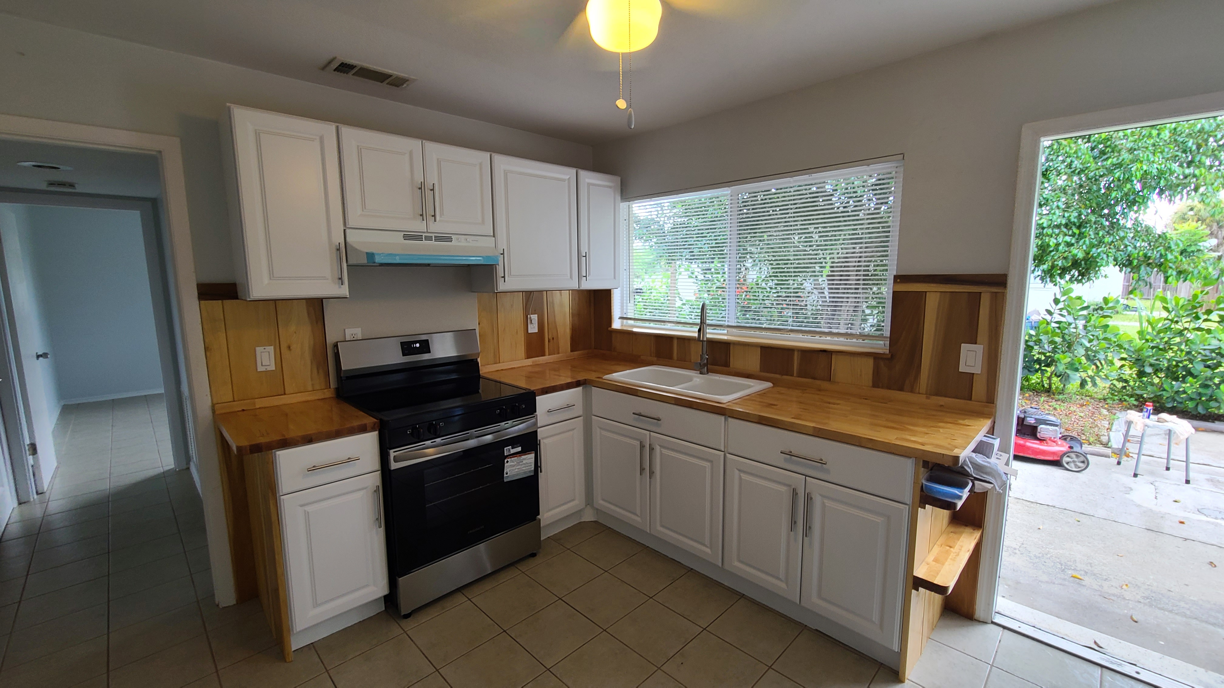 203 Santurce Ave unit B – photo 3