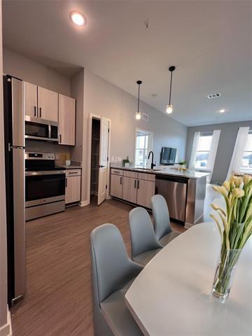 112 Greenhill Ln unit 304 – photo 4