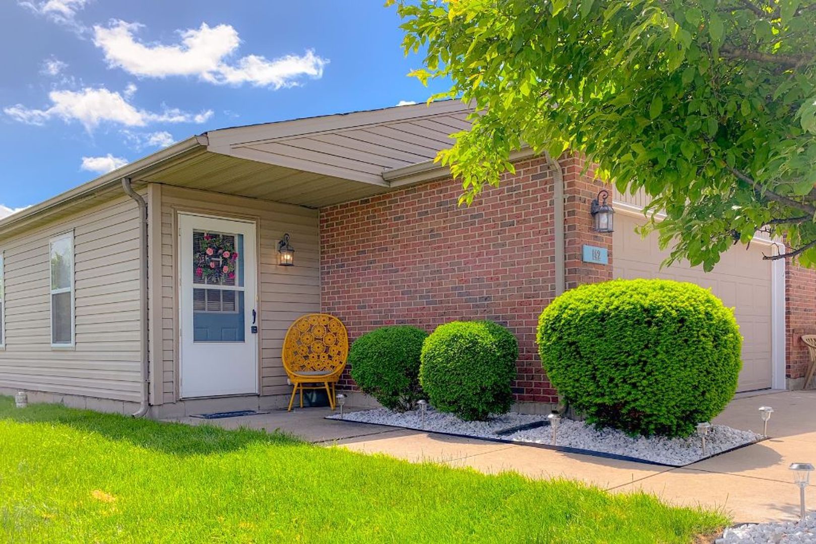 142 Overbrook Ct – photo 1