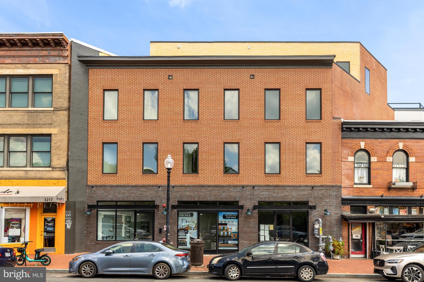 3215 Mt Pleasant St NW unit 403 – photo 1