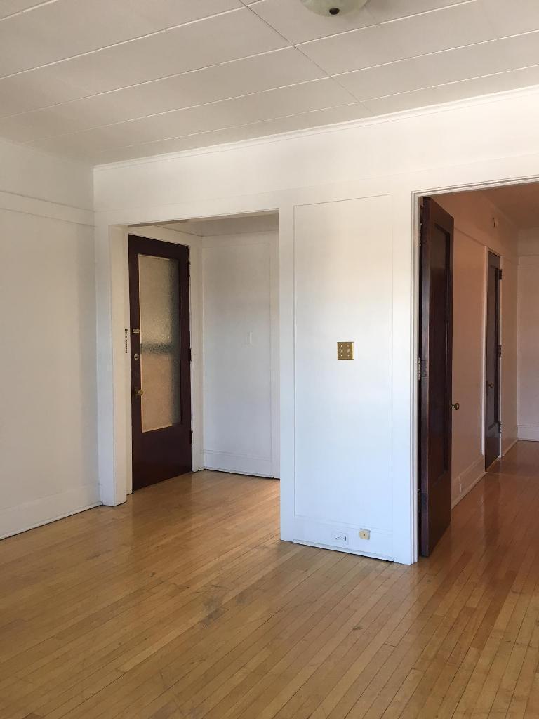 711 Broadway N unit 6 – photo 2